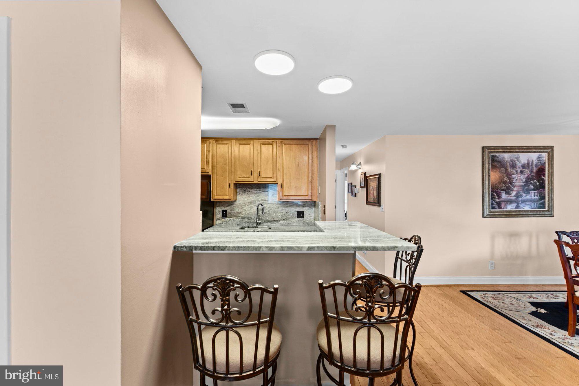 FOUR WINDS AT OAKTON - Residential