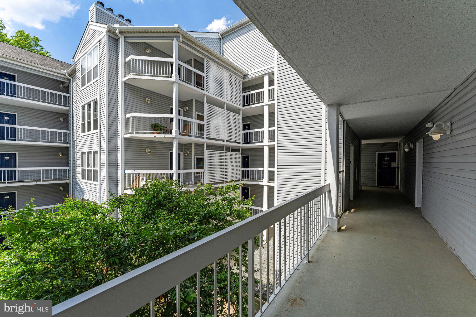 FOUR WINDS AT OAKTON - Residential