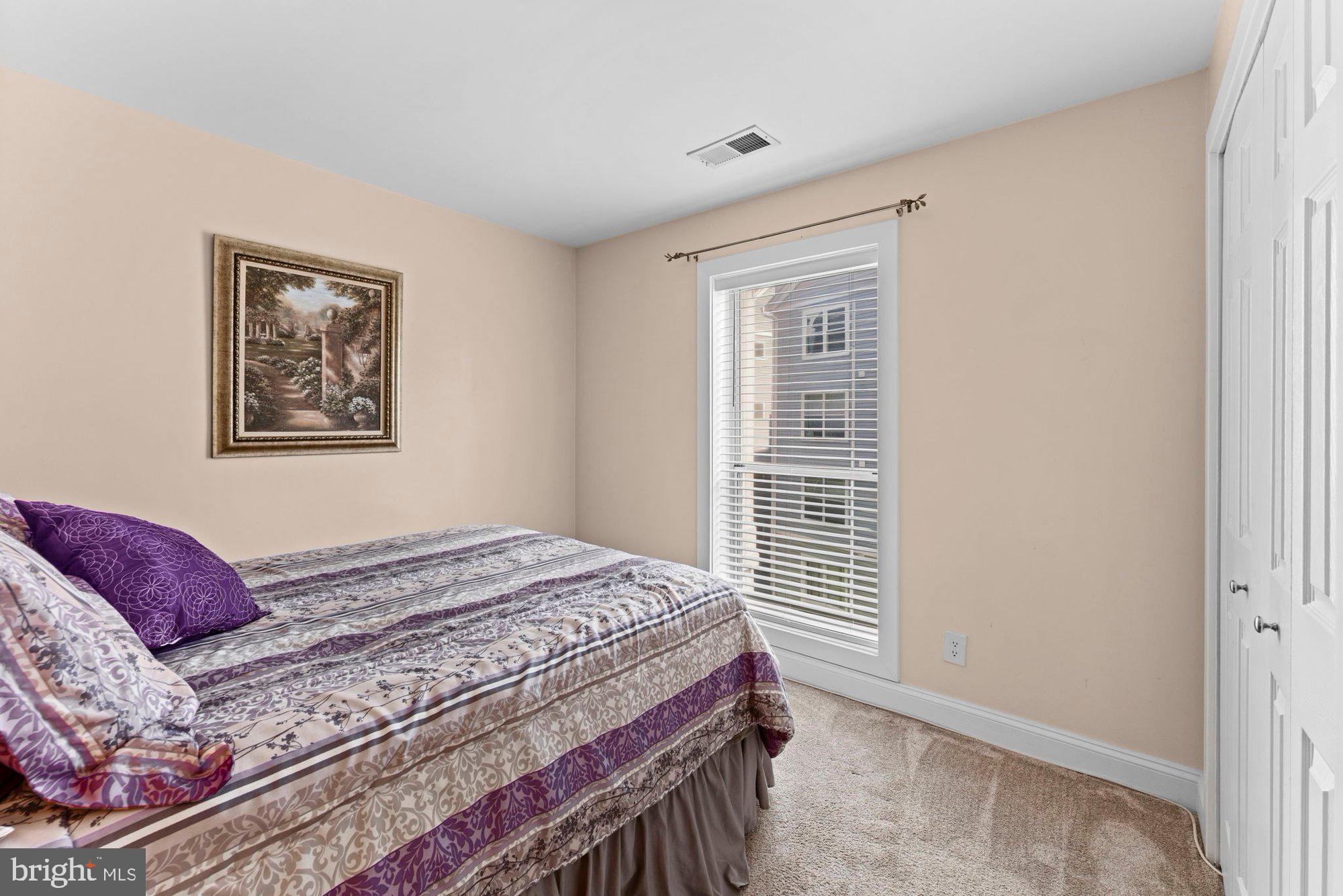 FOUR WINDS AT OAKTON - Residential