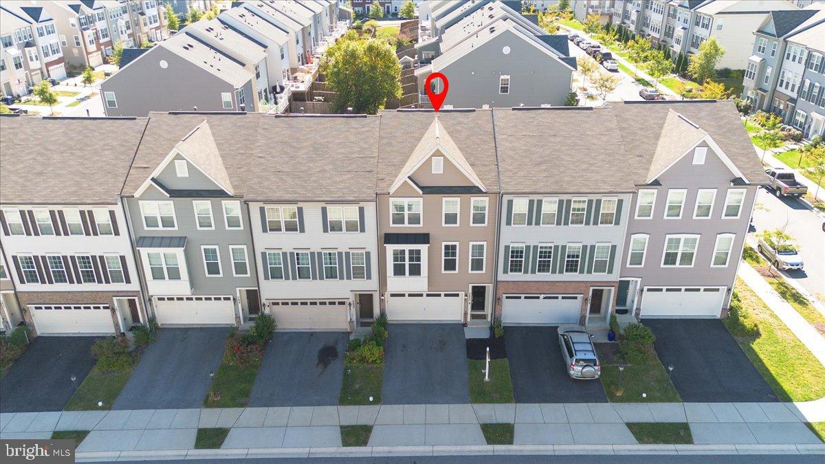 TALLYN RIDGE - Residential