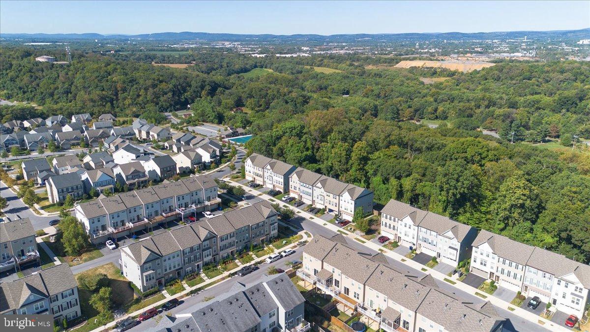 TALLYN RIDGE - Residential