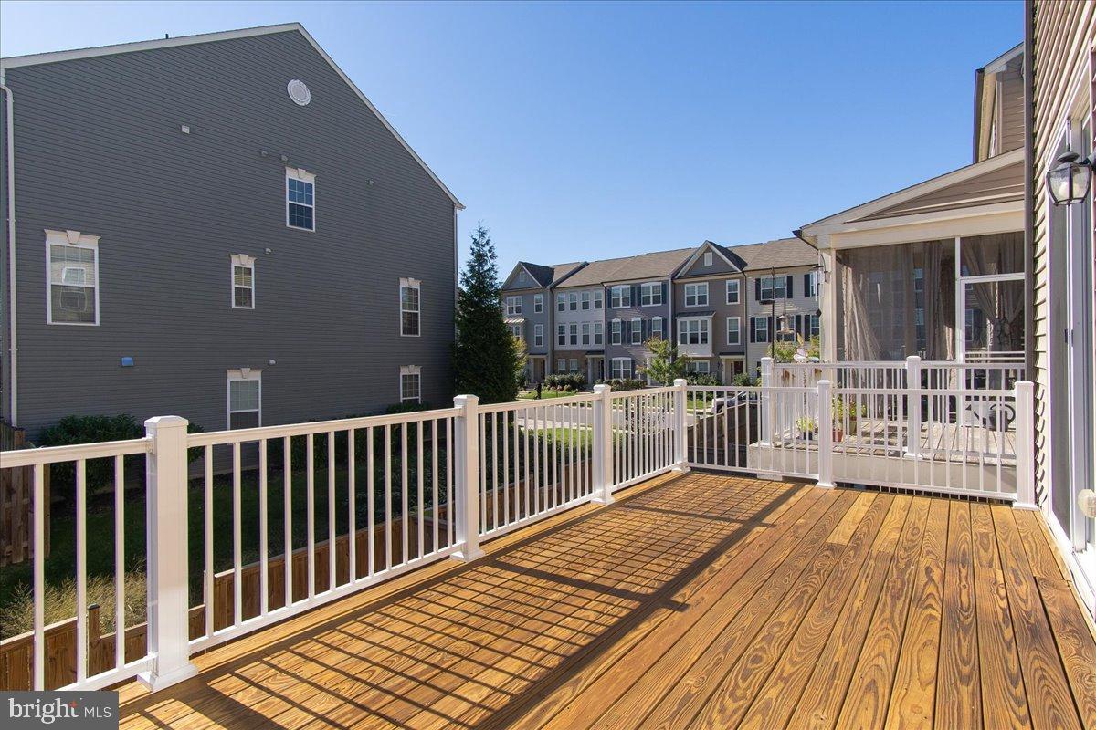 TALLYN RIDGE - Residential