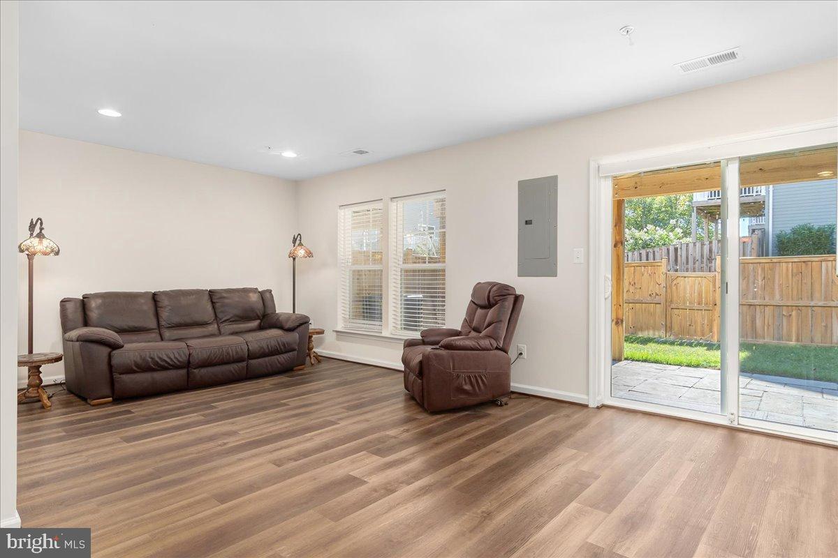 TALLYN RIDGE - Residential