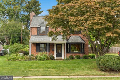 559 HAVERFORD ROAD WYNNEWOOD PA 19096