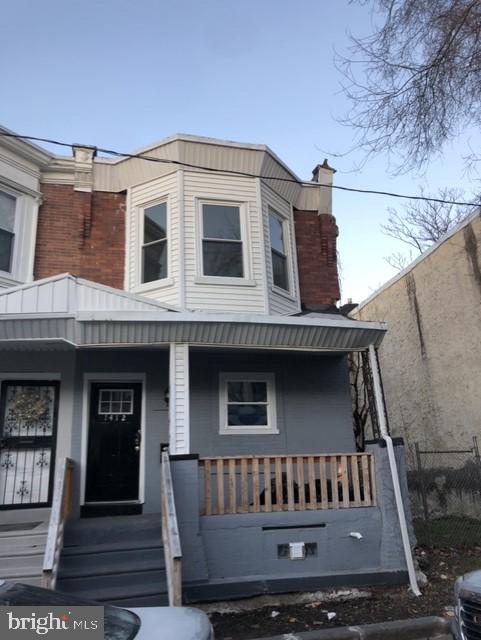 2 bedroom , complete renovation, hardwood floors, refrigerator, gas stove, gas heat.