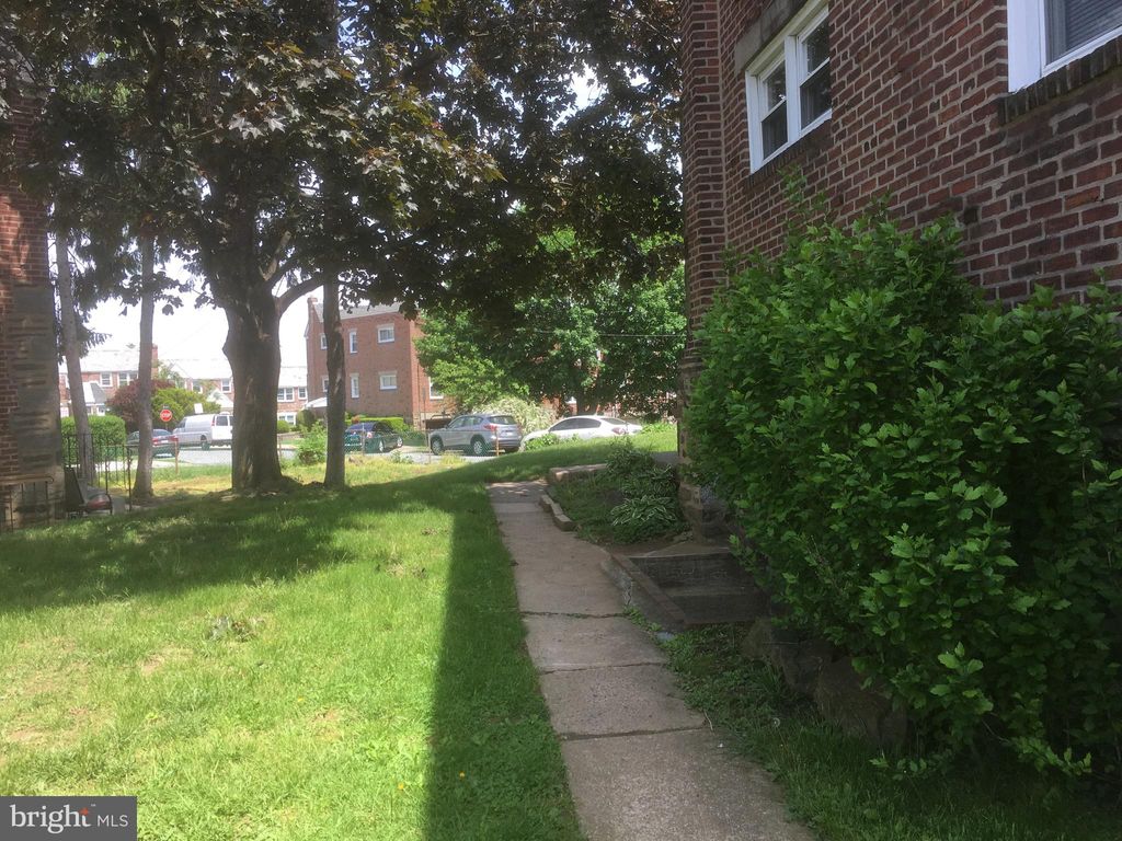 Photo of 822 - 2nd Floor Derwyn Road, DREXEL HILL, PA 19026 (MLS # PADE2104710)