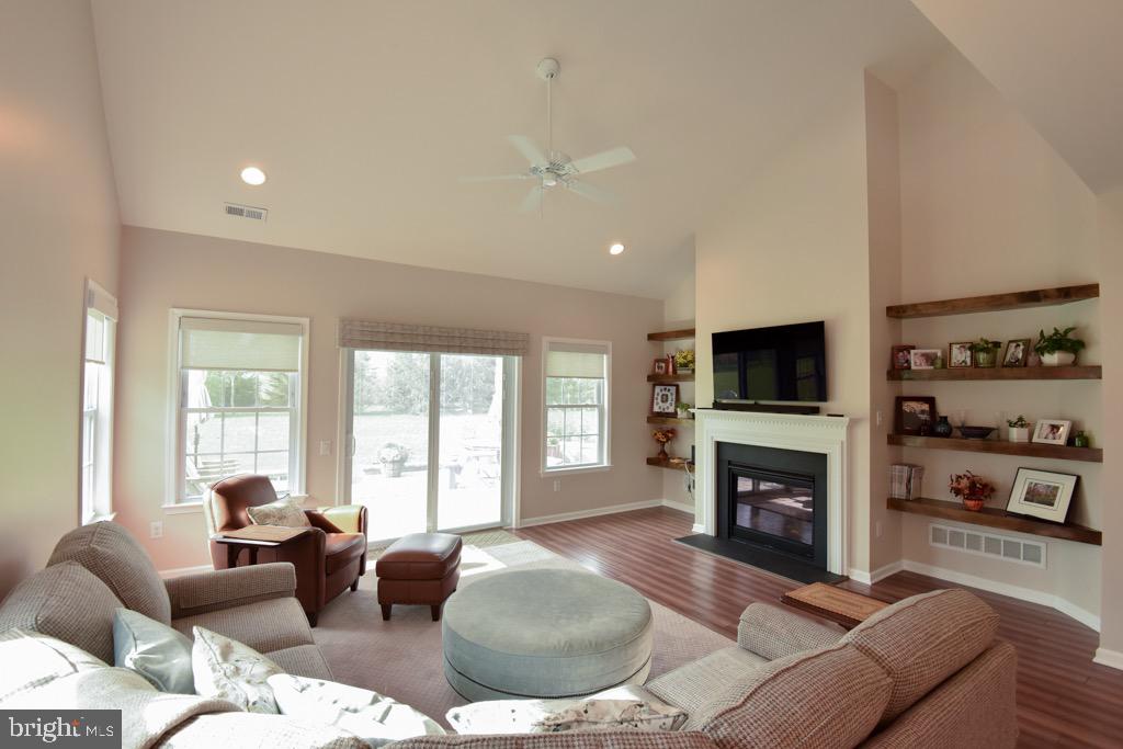 TRADITIONS OF AMERICA AT SAUCON VALLEY - Residential