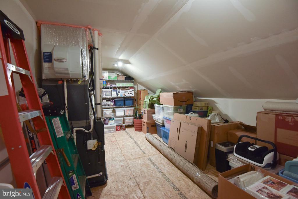 TRADITIONS OF AMERICA AT SAUCON VALLEY - Residential