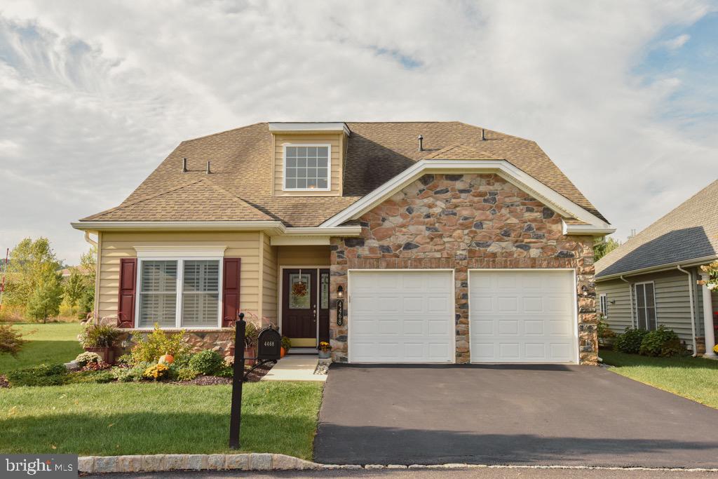 TRADITIONS OF AMERICA AT SAUCON VALLEY - Residential