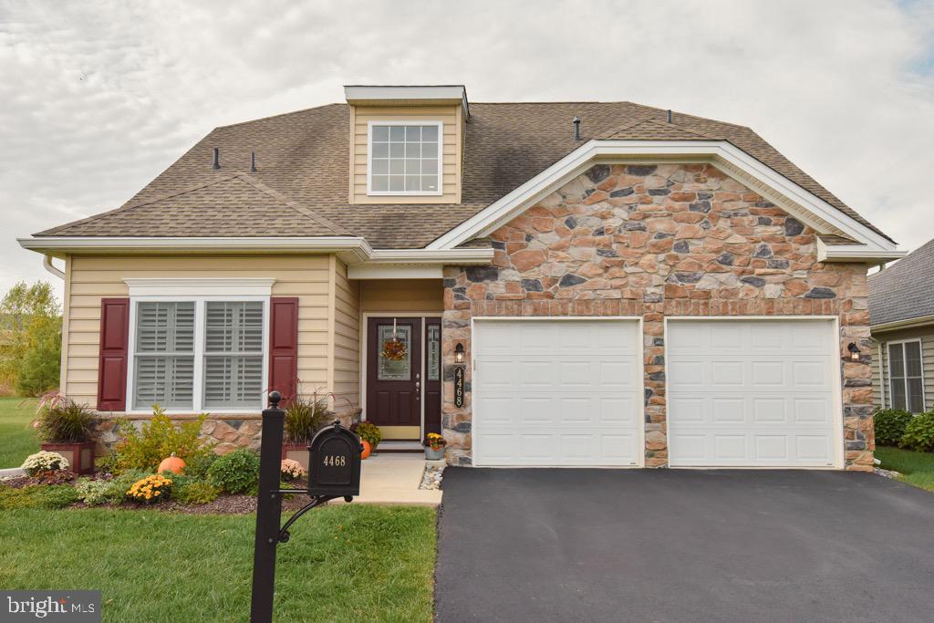 TRADITIONS OF AMERICA AT SAUCON VALLEY - Residential