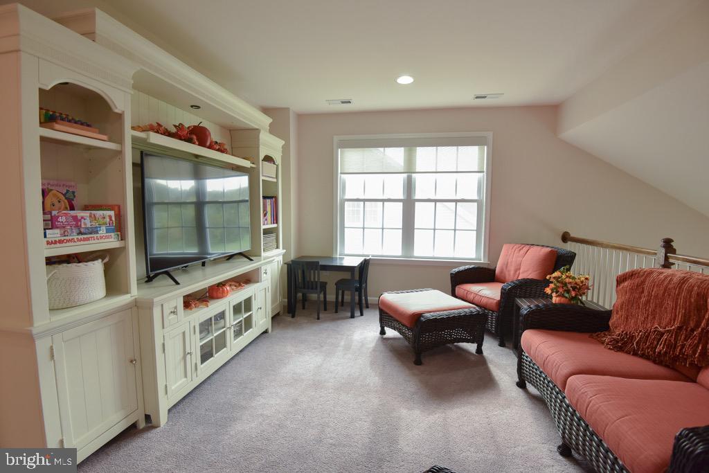 TRADITIONS OF AMERICA AT SAUCON VALLEY - Residential