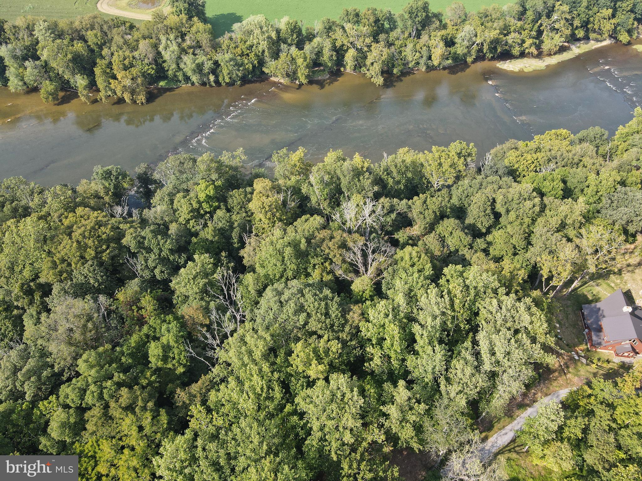 CALMES NECK ESTATES - Land