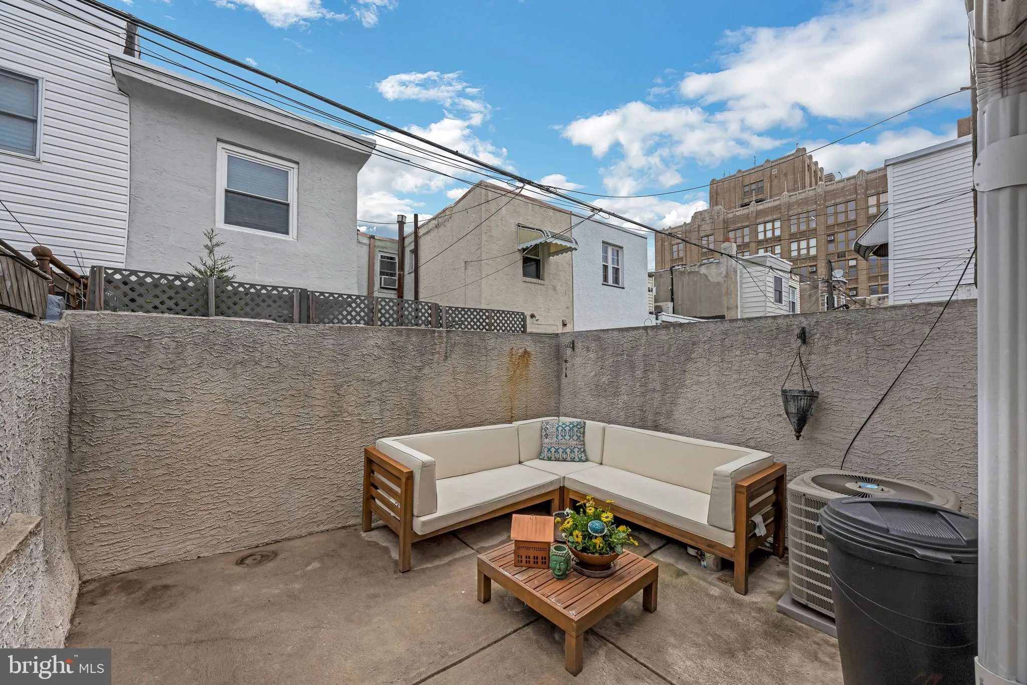 Philadelphia, Pennsylvania 19148, United States, 2 Bedrooms Bedrooms, ,2 BathroomsBathrooms,Residential,Active,99791