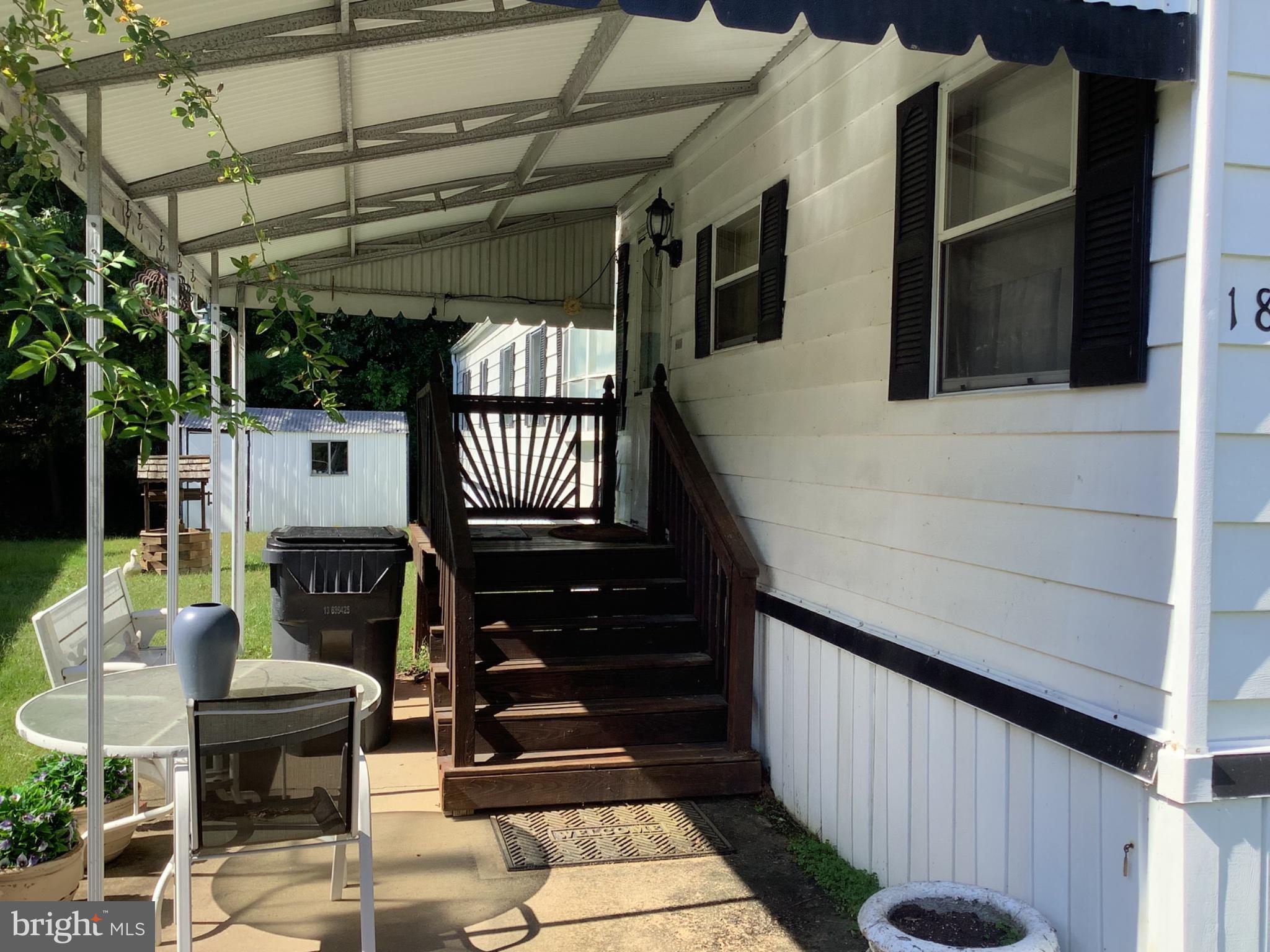 1818 JOHN DRIVE