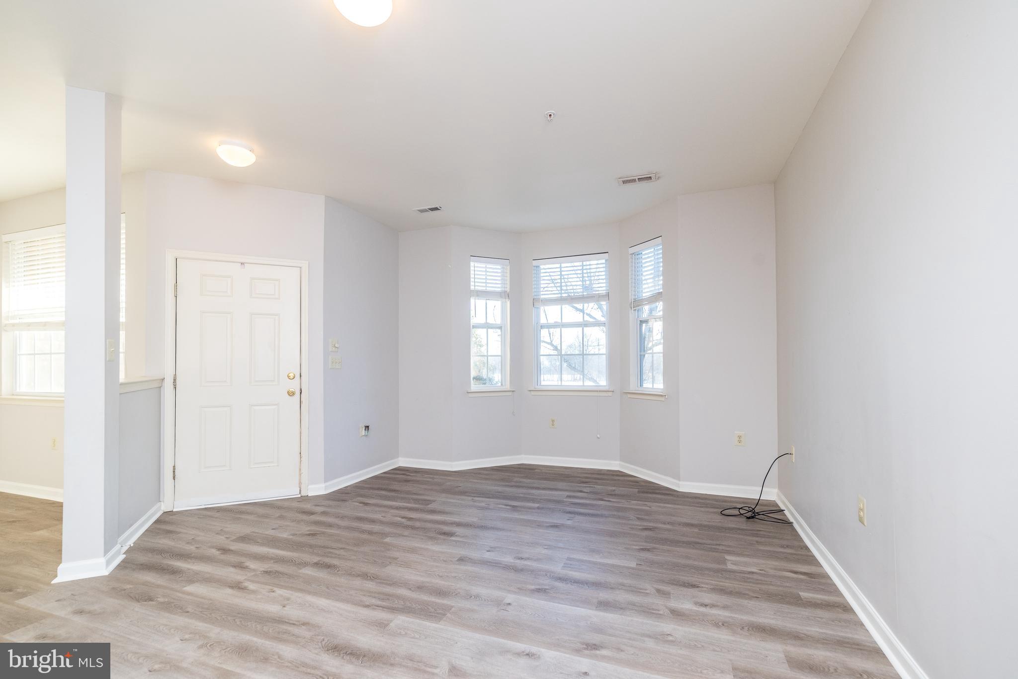 THE COURT AT PERKIO - Residential Lease