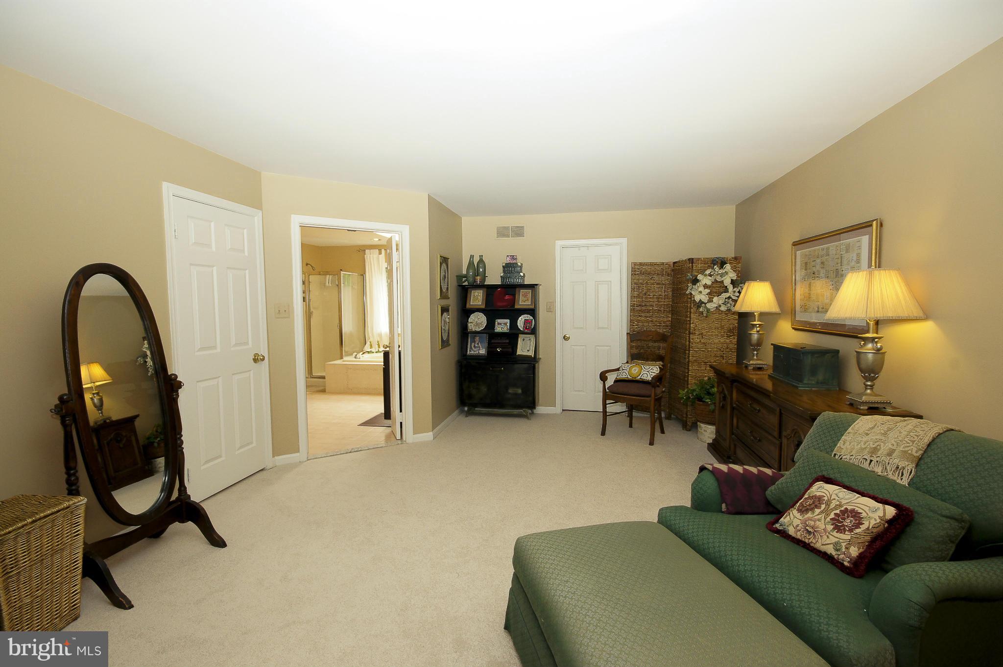 MOUNT HEBRON - Residential