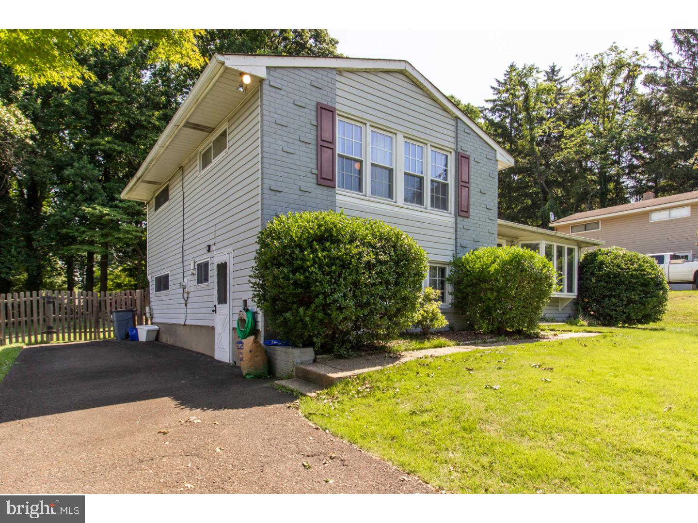 WILLOW GROVE - Residential