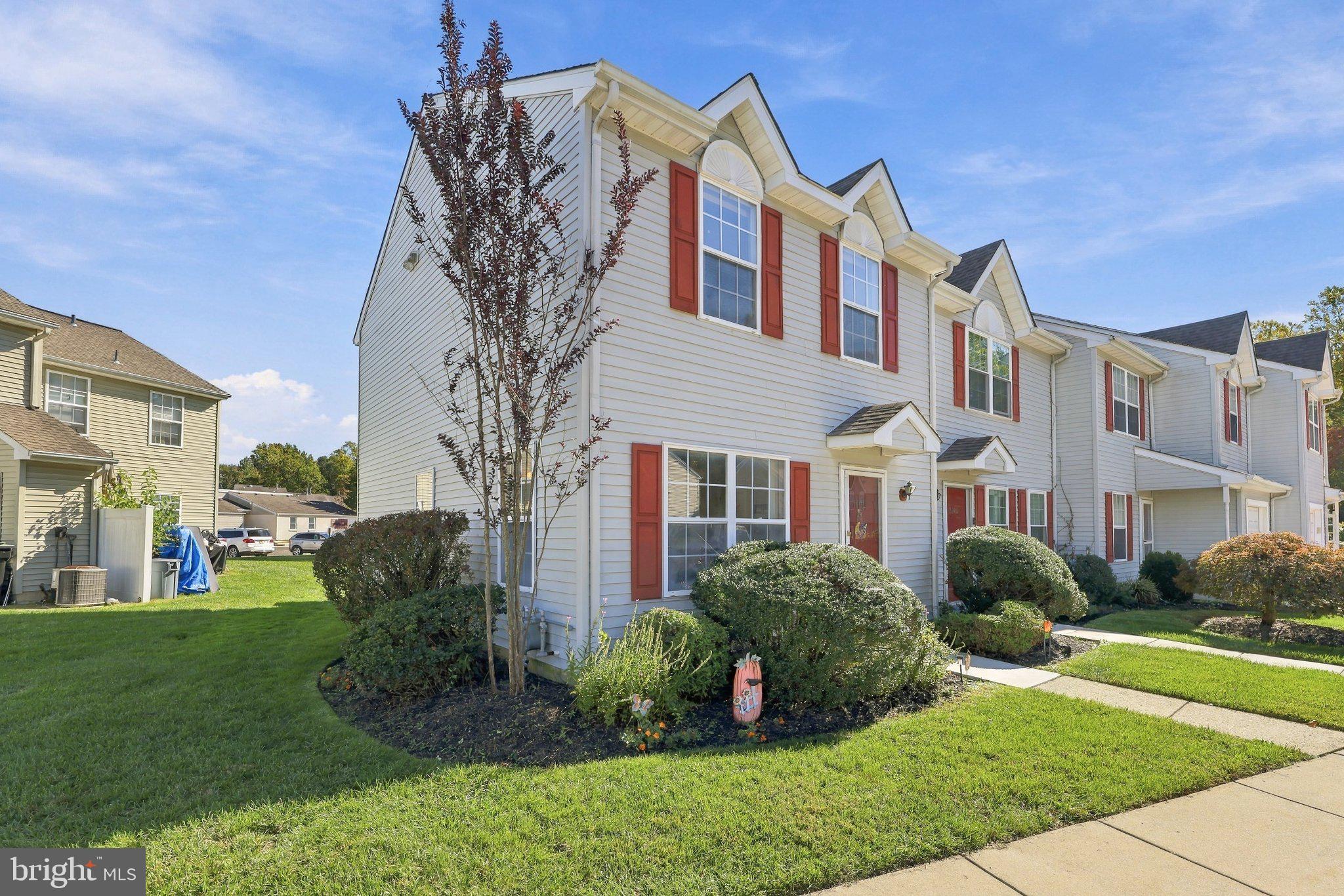 3905 TALL PINES