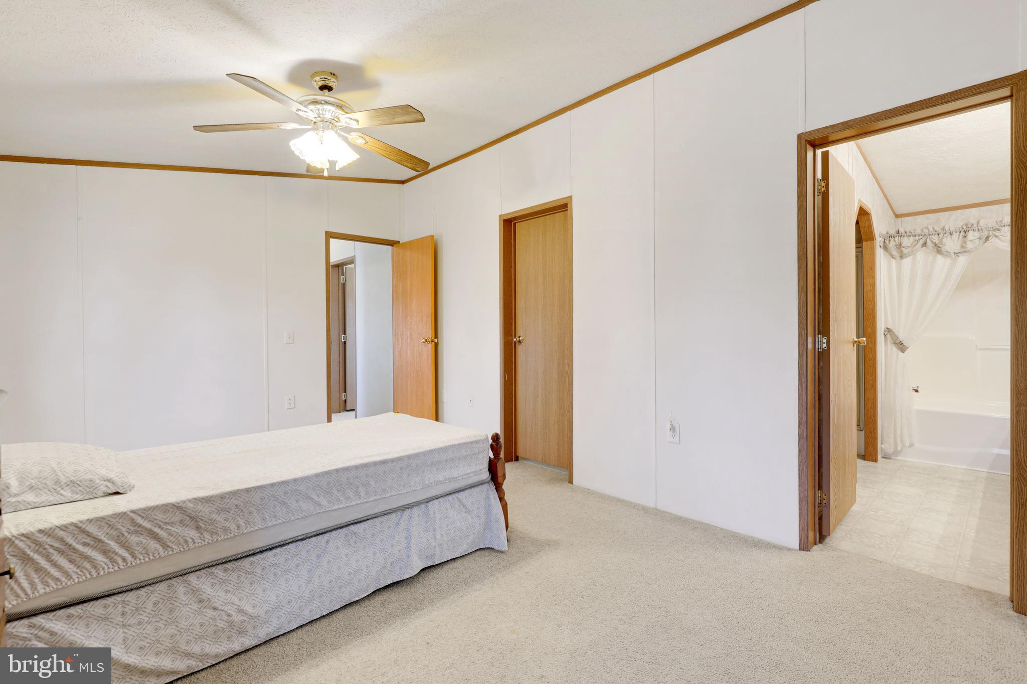 MAYBELLE MANOR - Residential