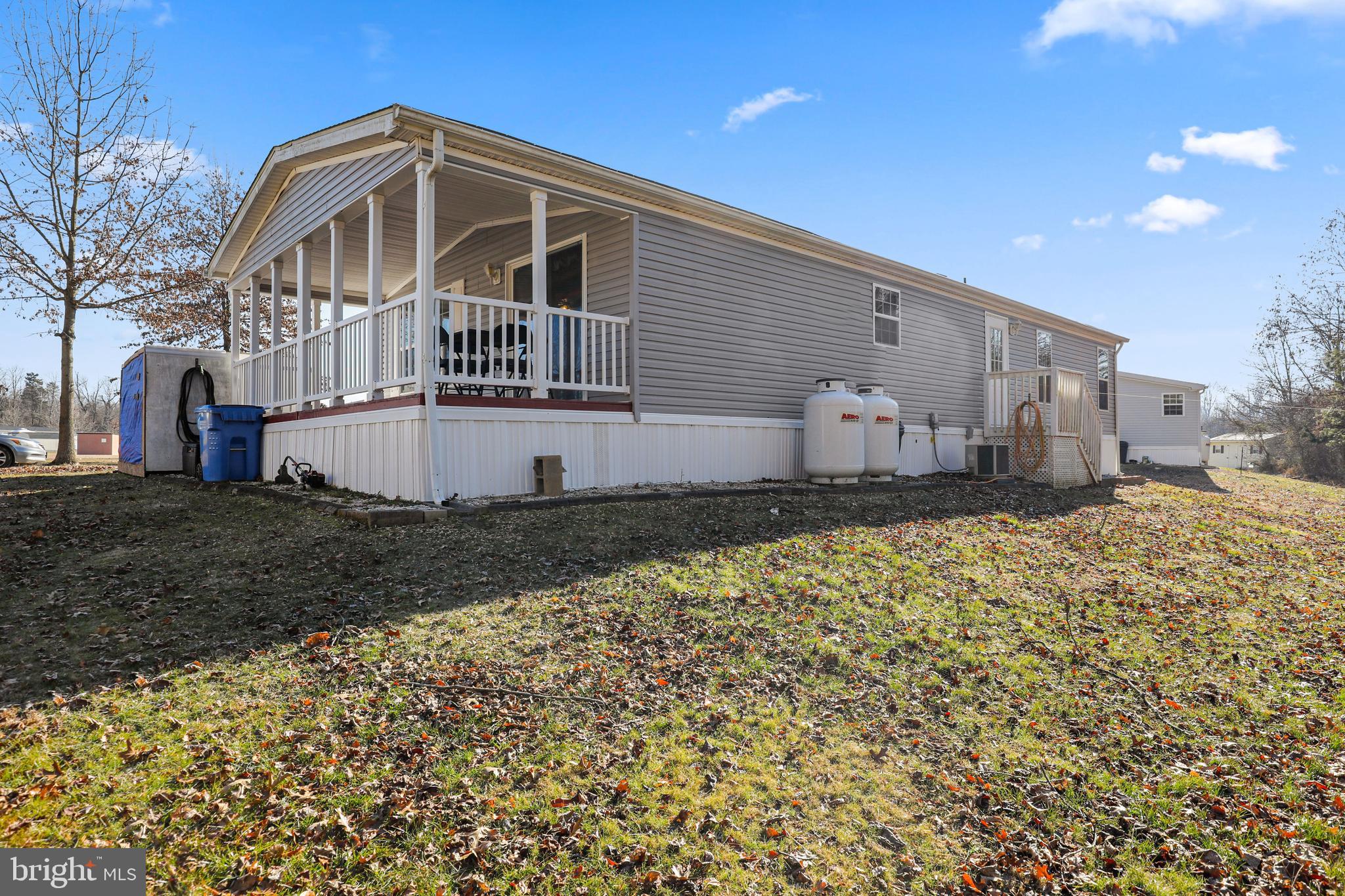 MAYBELLE MANOR - Residential