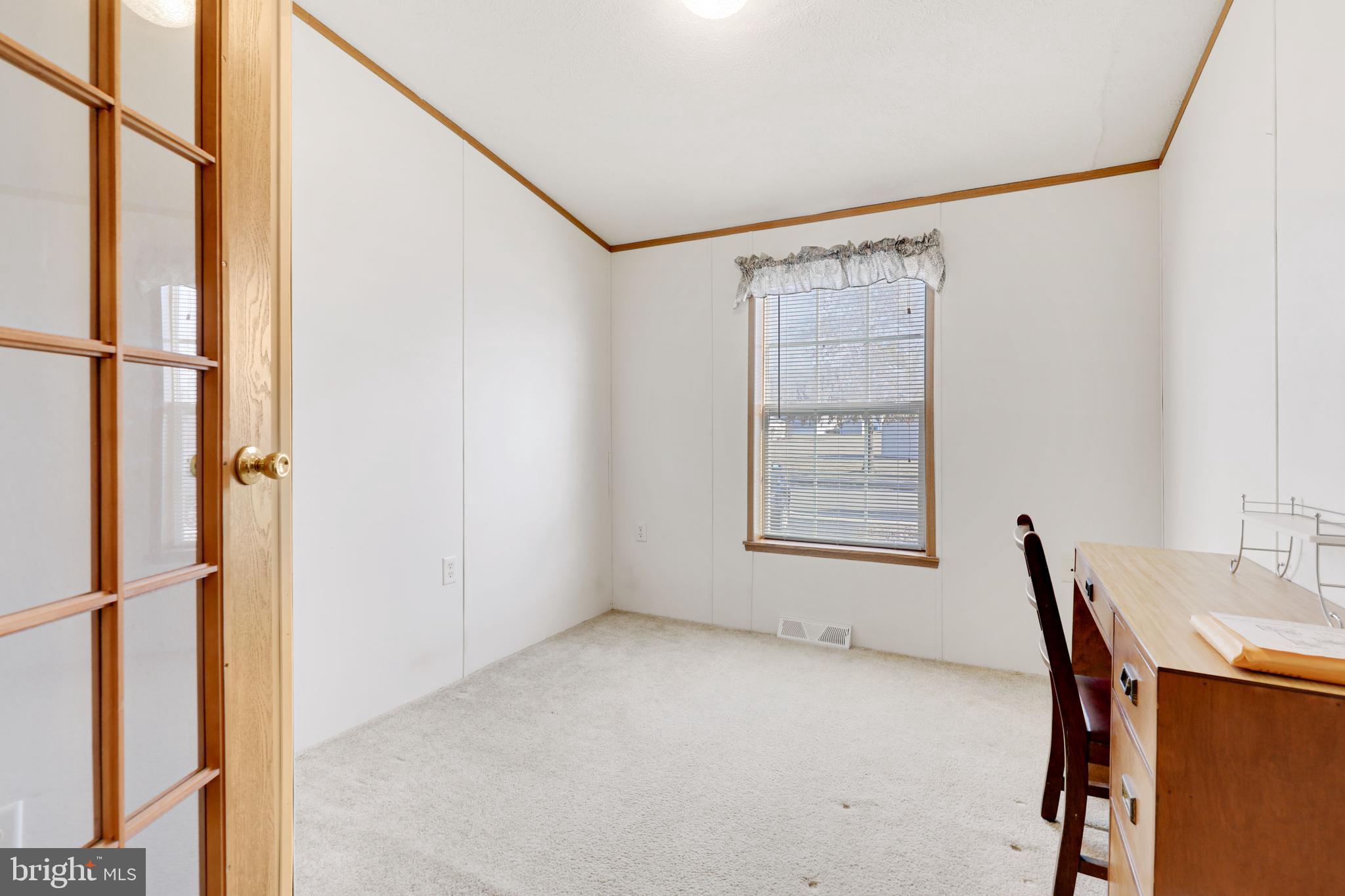 MAYBELLE MANOR - Residential