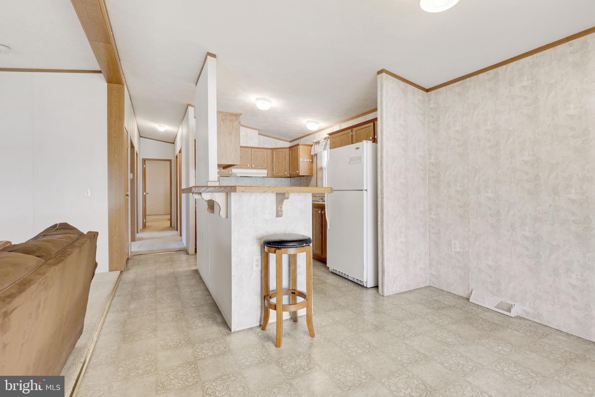 MAYBELLE MANOR - Residential