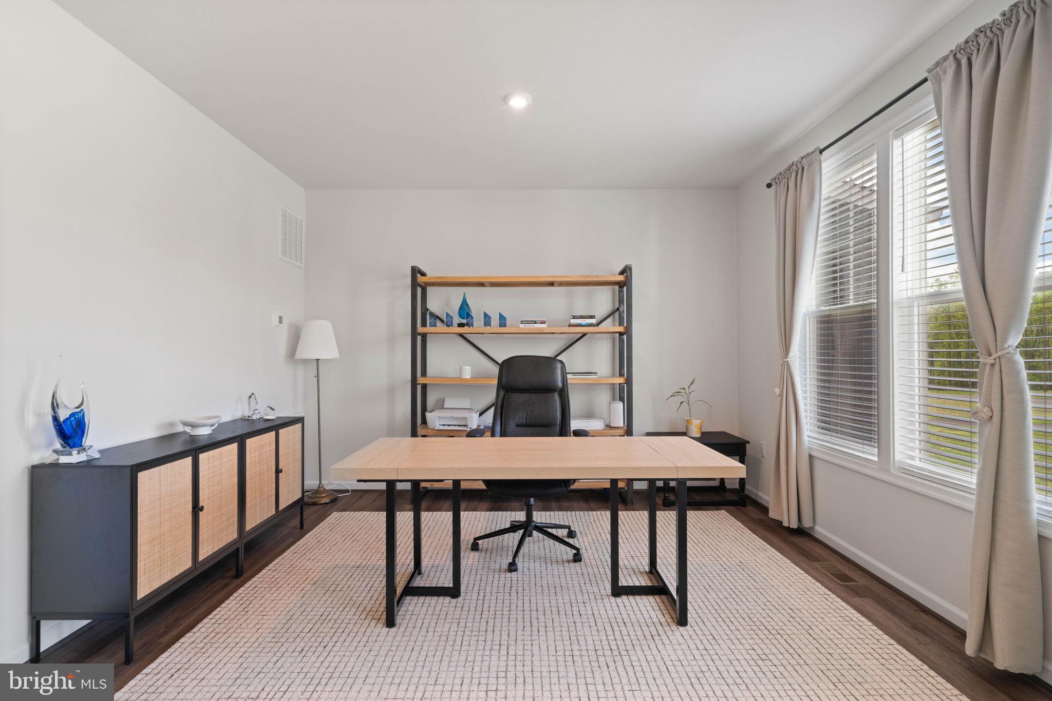 LIBERTY HALL - Residential