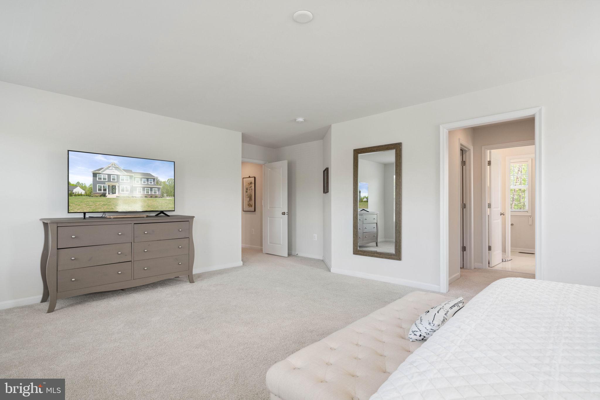 LIBERTY HALL - Residential