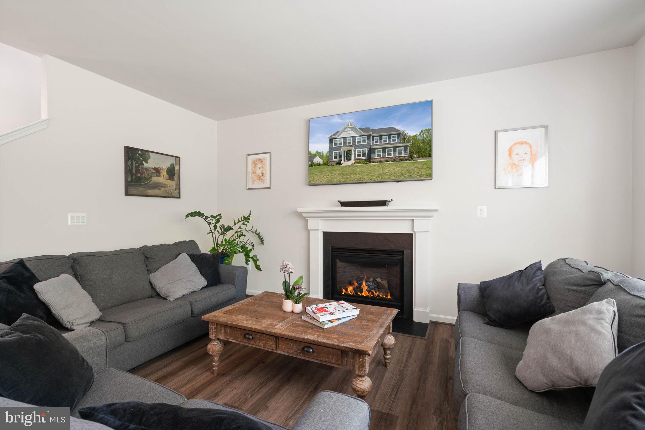 LIBERTY HALL - Residential