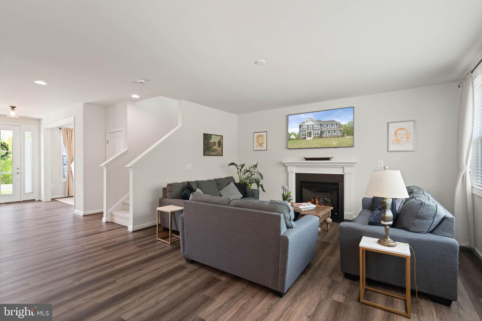 LIBERTY HALL - Residential