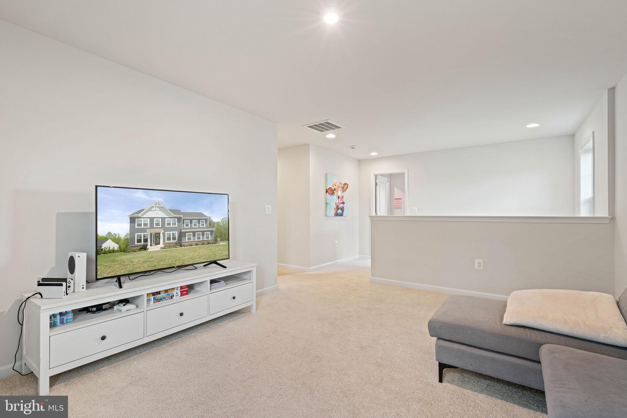 LIBERTY HALL - Residential