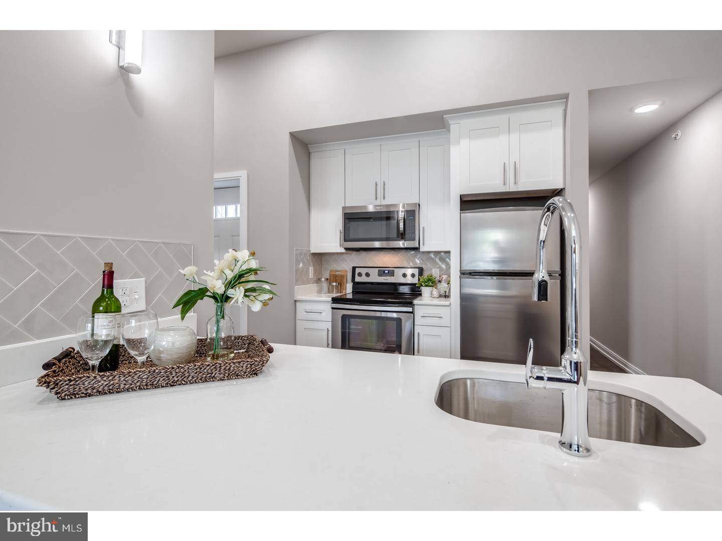 SOUTH KENSINGTON - Residential