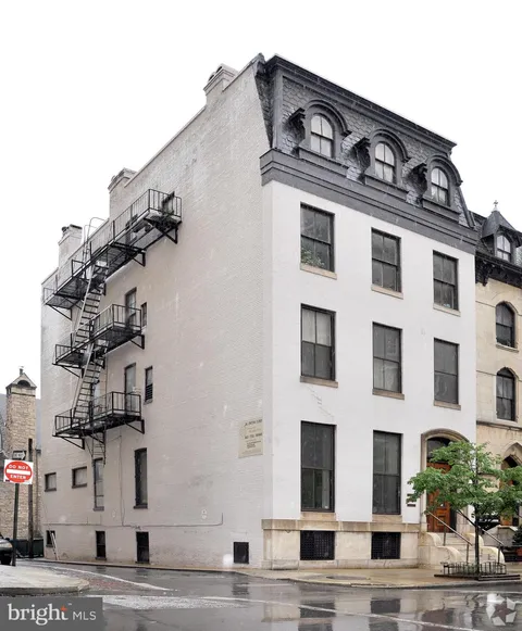 10 Chase Street E, Baltimore, MD MLS: MDBA2143306