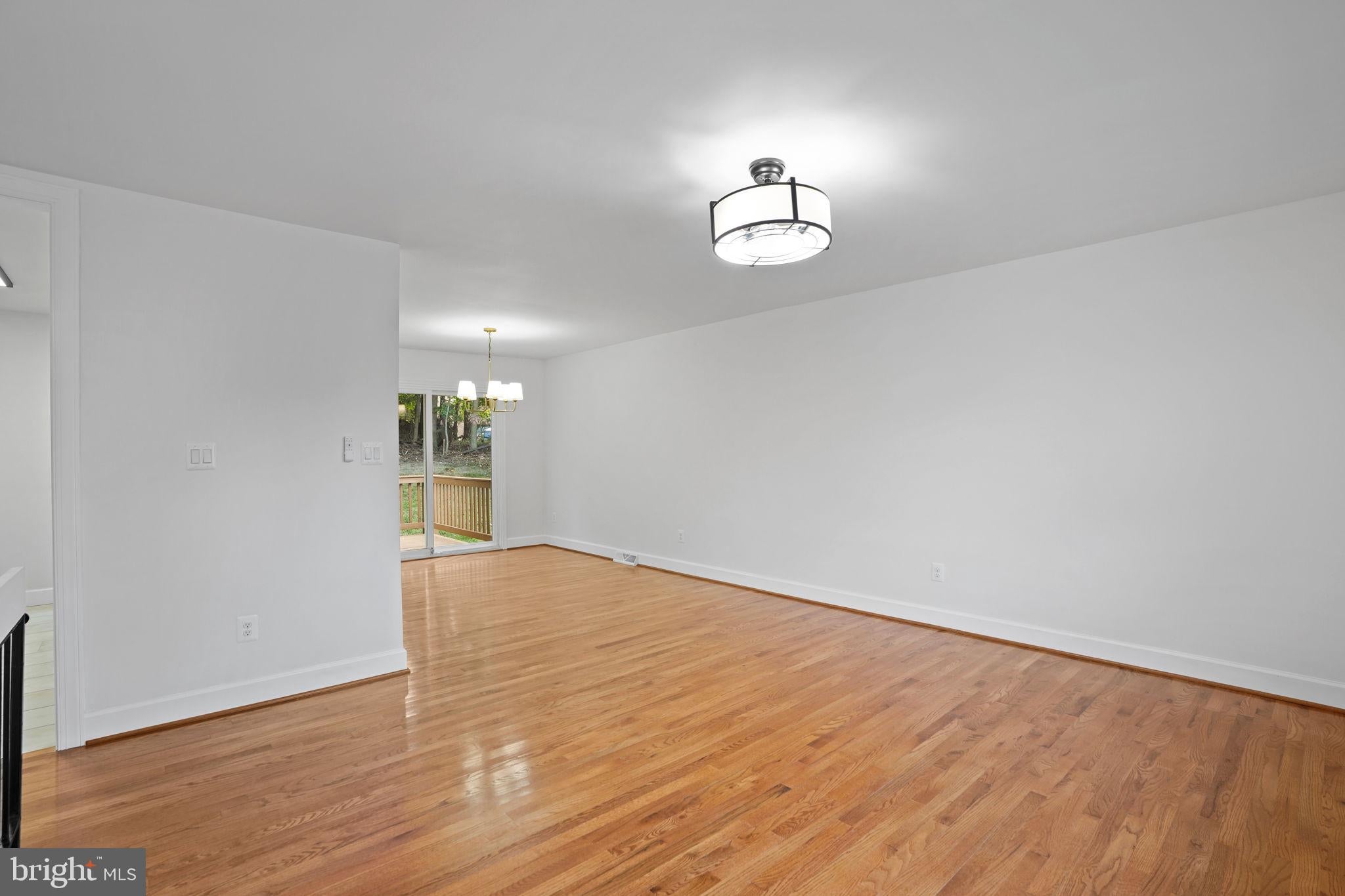 5462 DELPHINIUM COURT