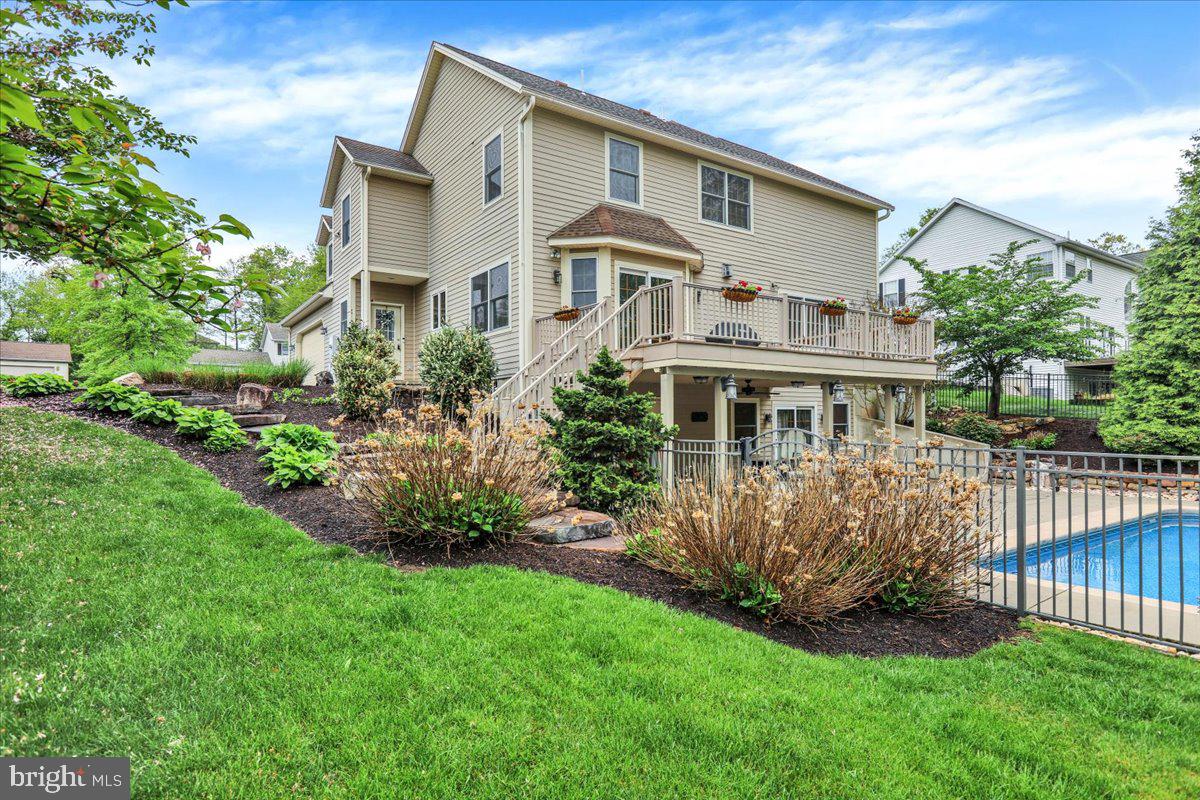 RIDGEVIEW - Residential