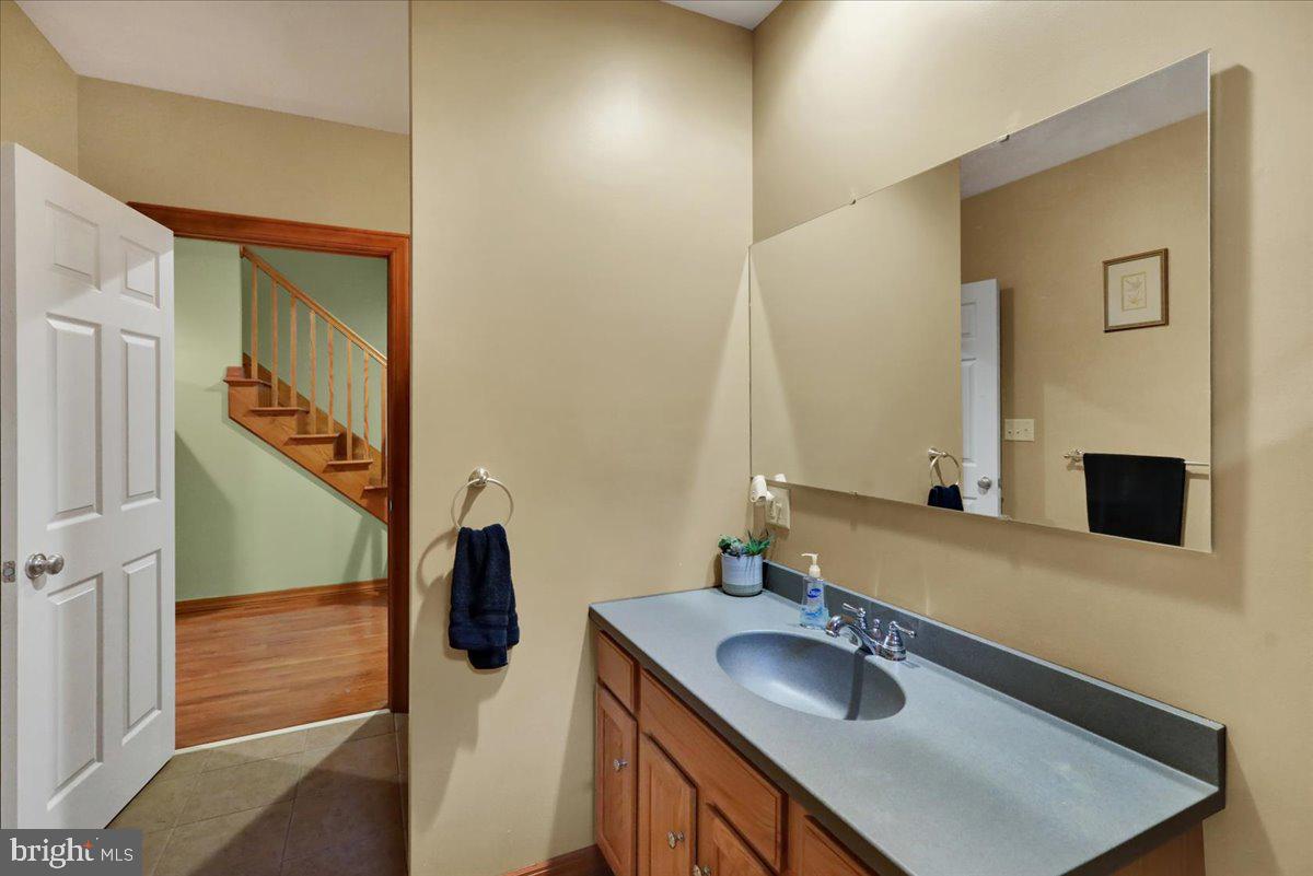 RIDGEVIEW - Residential