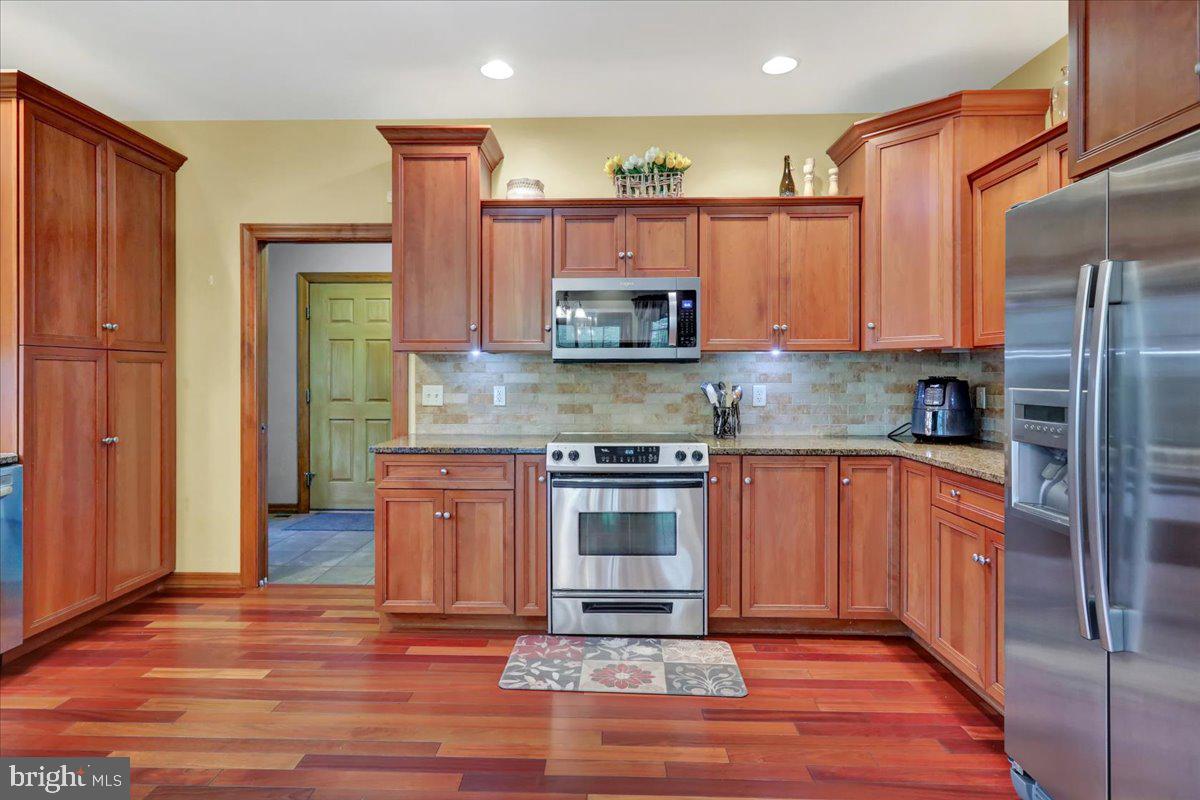 RIDGEVIEW - Residential