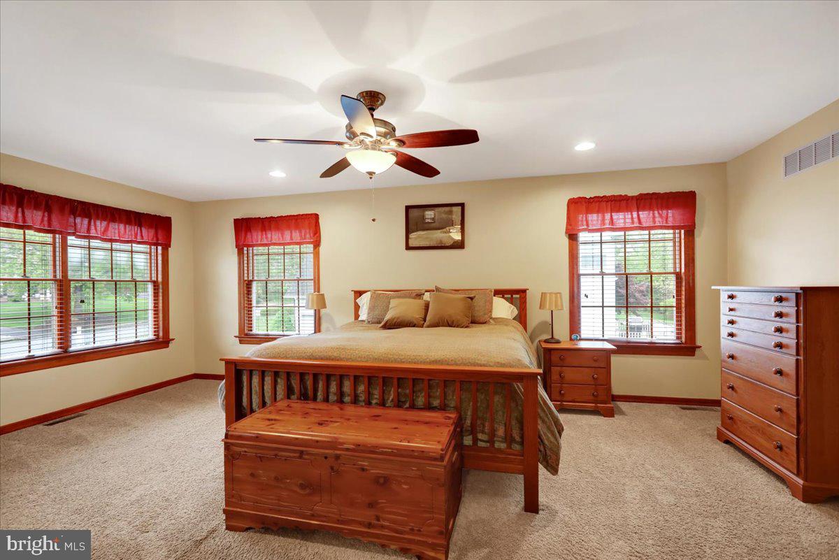 RIDGEVIEW - Residential