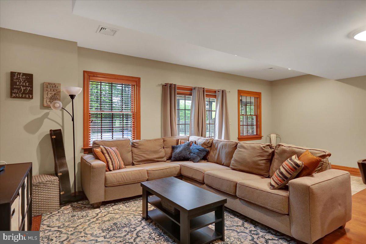 RIDGEVIEW - Residential