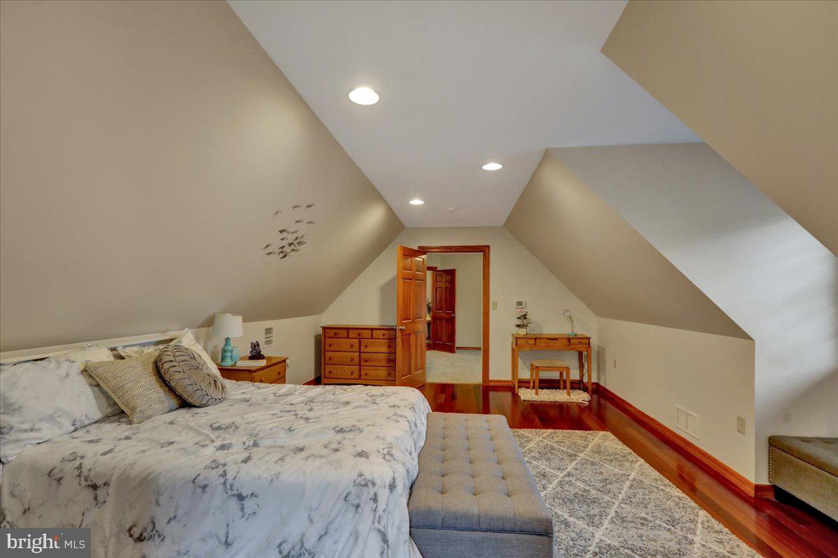 RIDGEVIEW - Residential