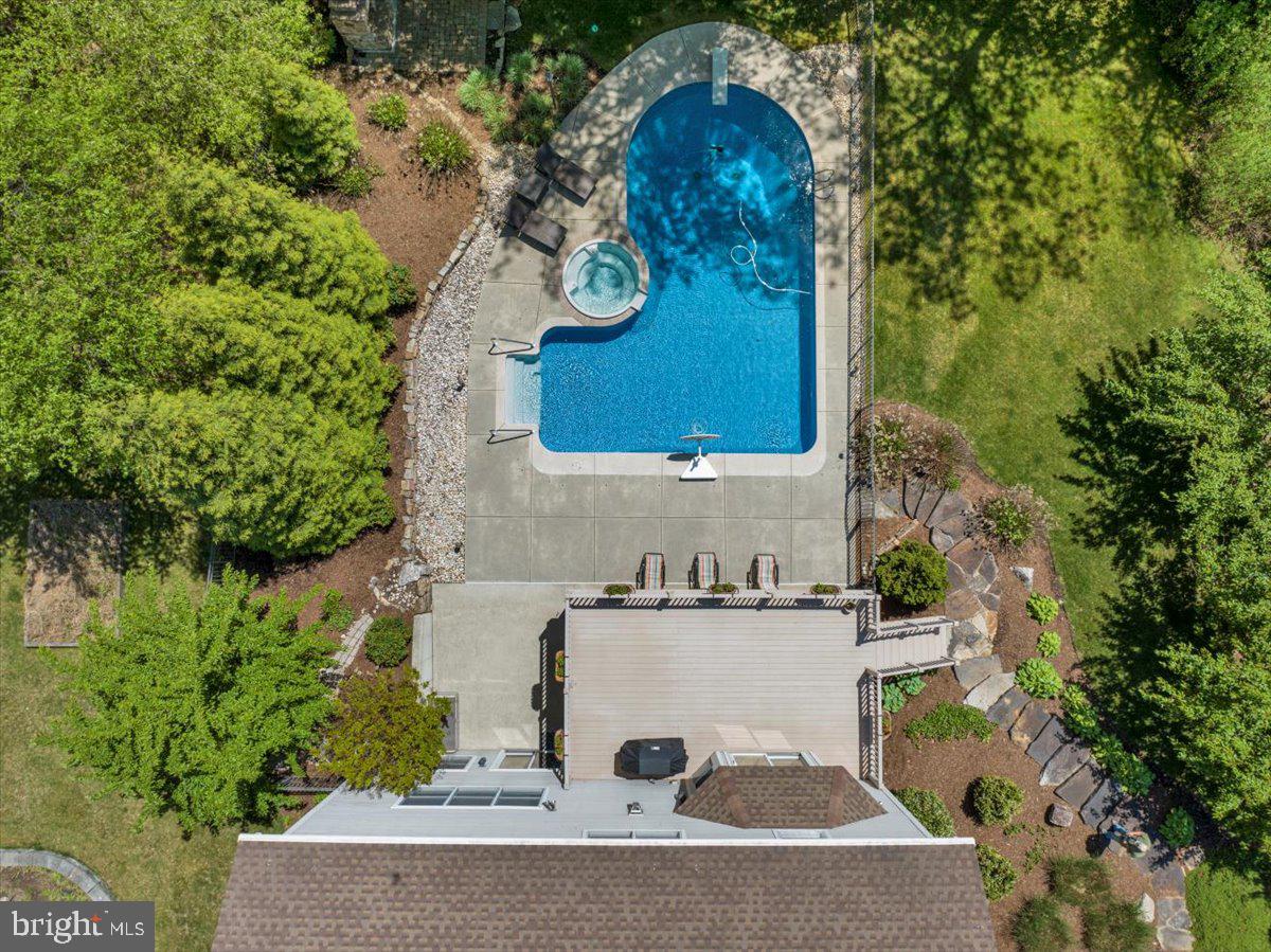 RIDGEVIEW - Residential