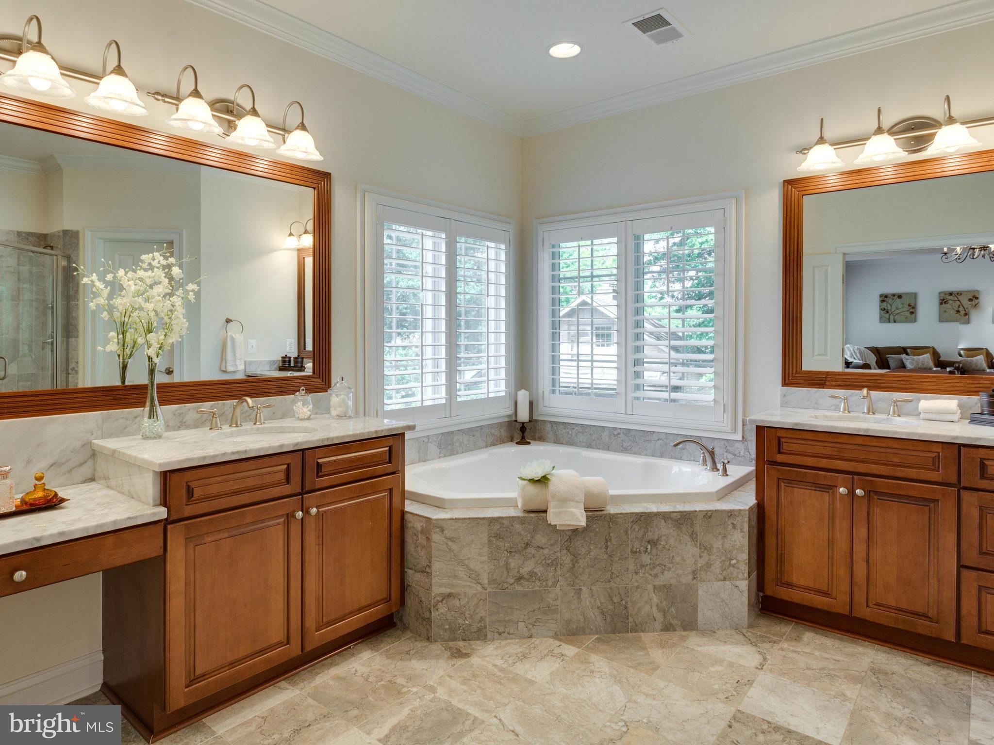 HASTINGS ESTATES - Residential Lease