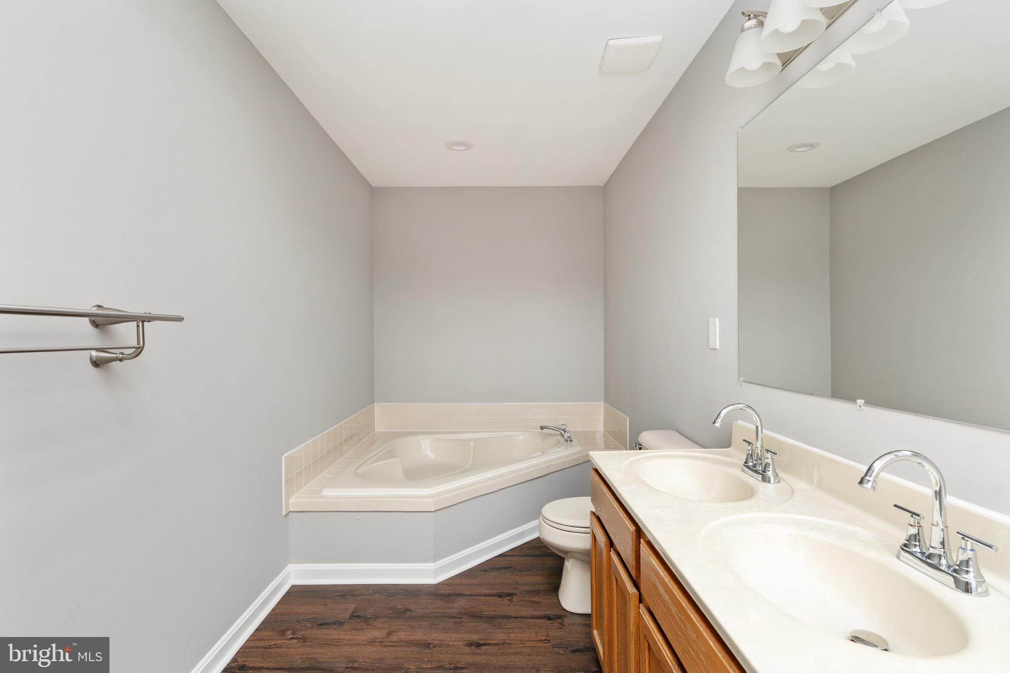 ASHLEIGH PARK - Residential