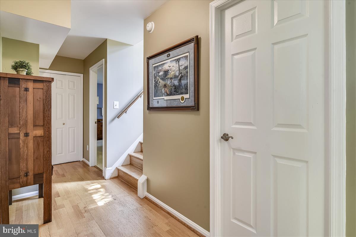 LAKE BRADDOCK - Residential