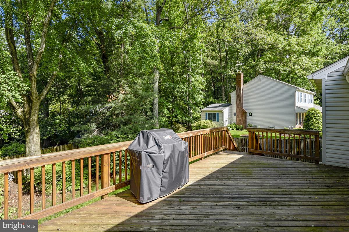 LAKE BRADDOCK - Residential