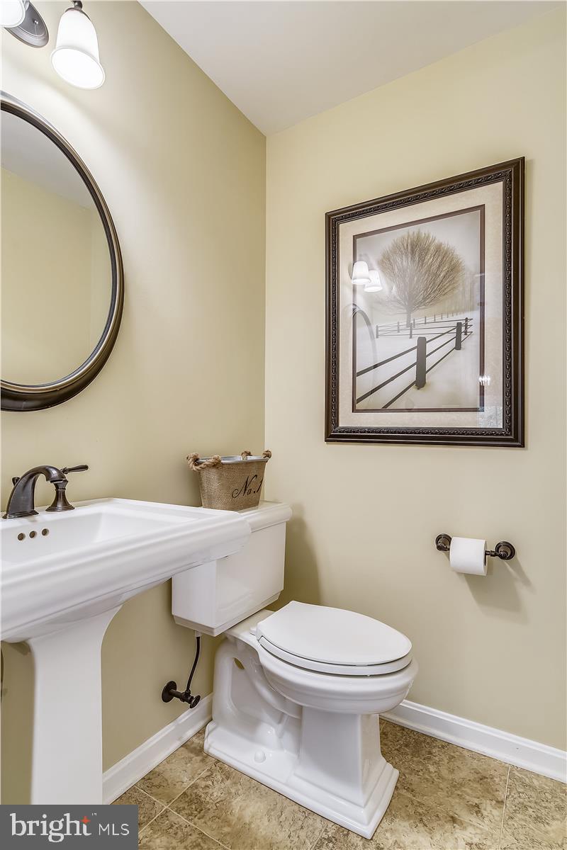 LAKE BRADDOCK - Residential