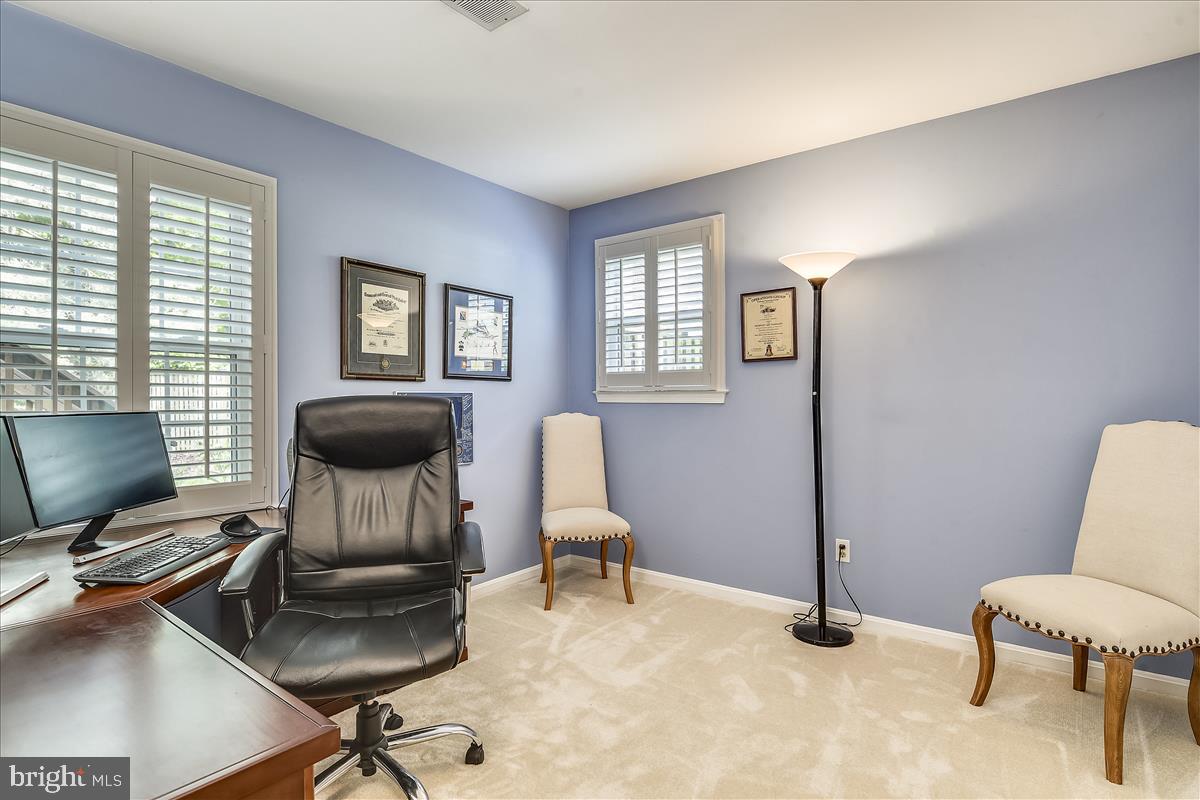 LAKE BRADDOCK - Residential