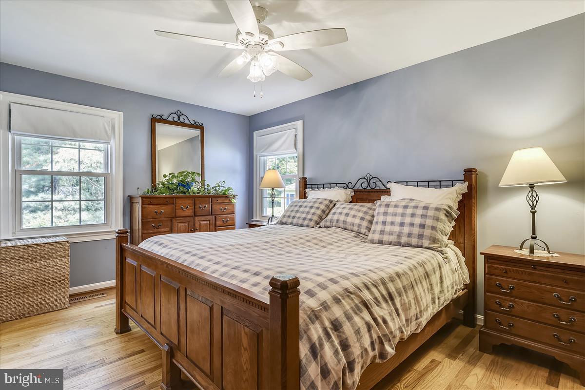 LAKE BRADDOCK - Residential