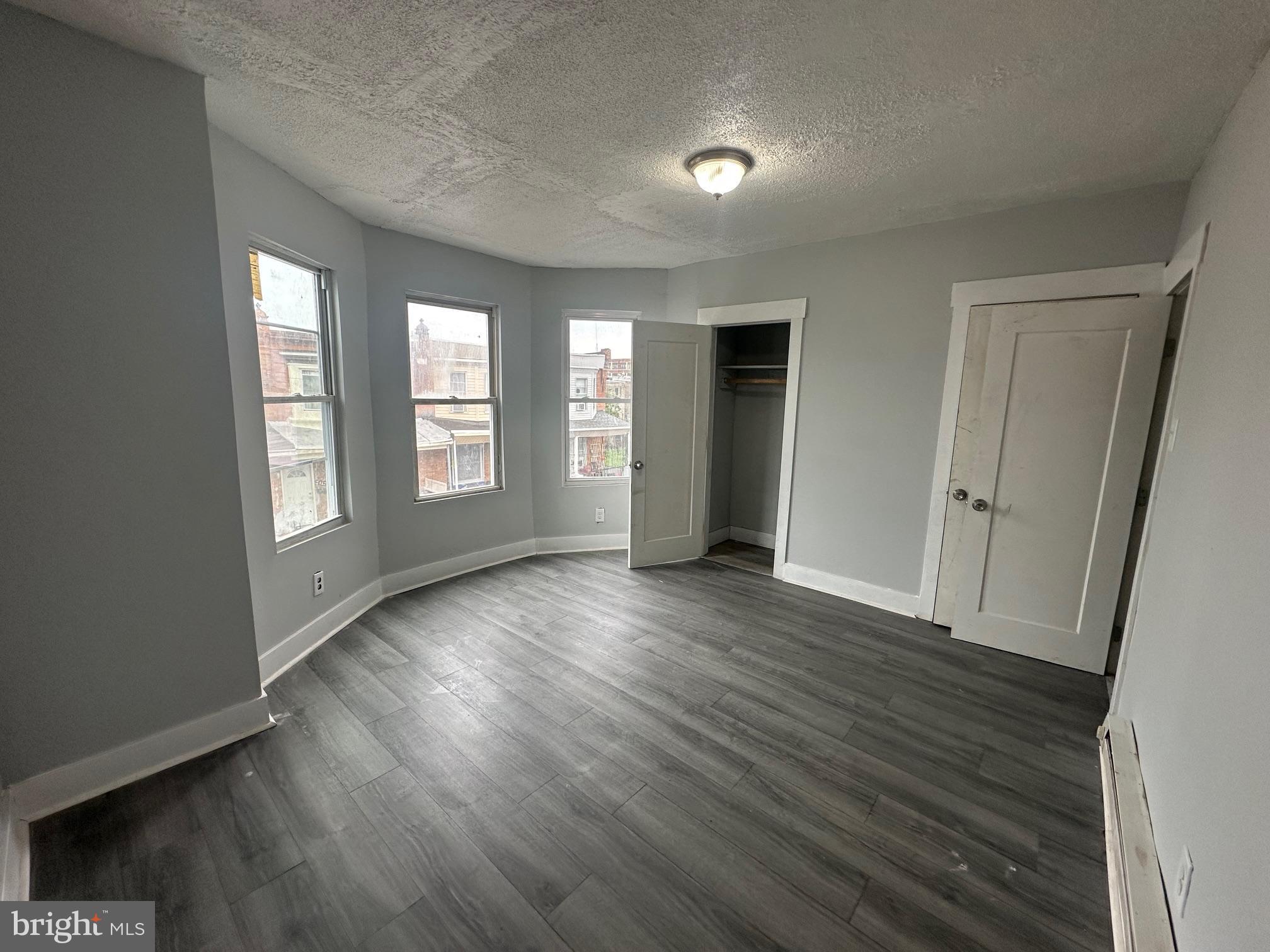 HUNTING PARK - Residential