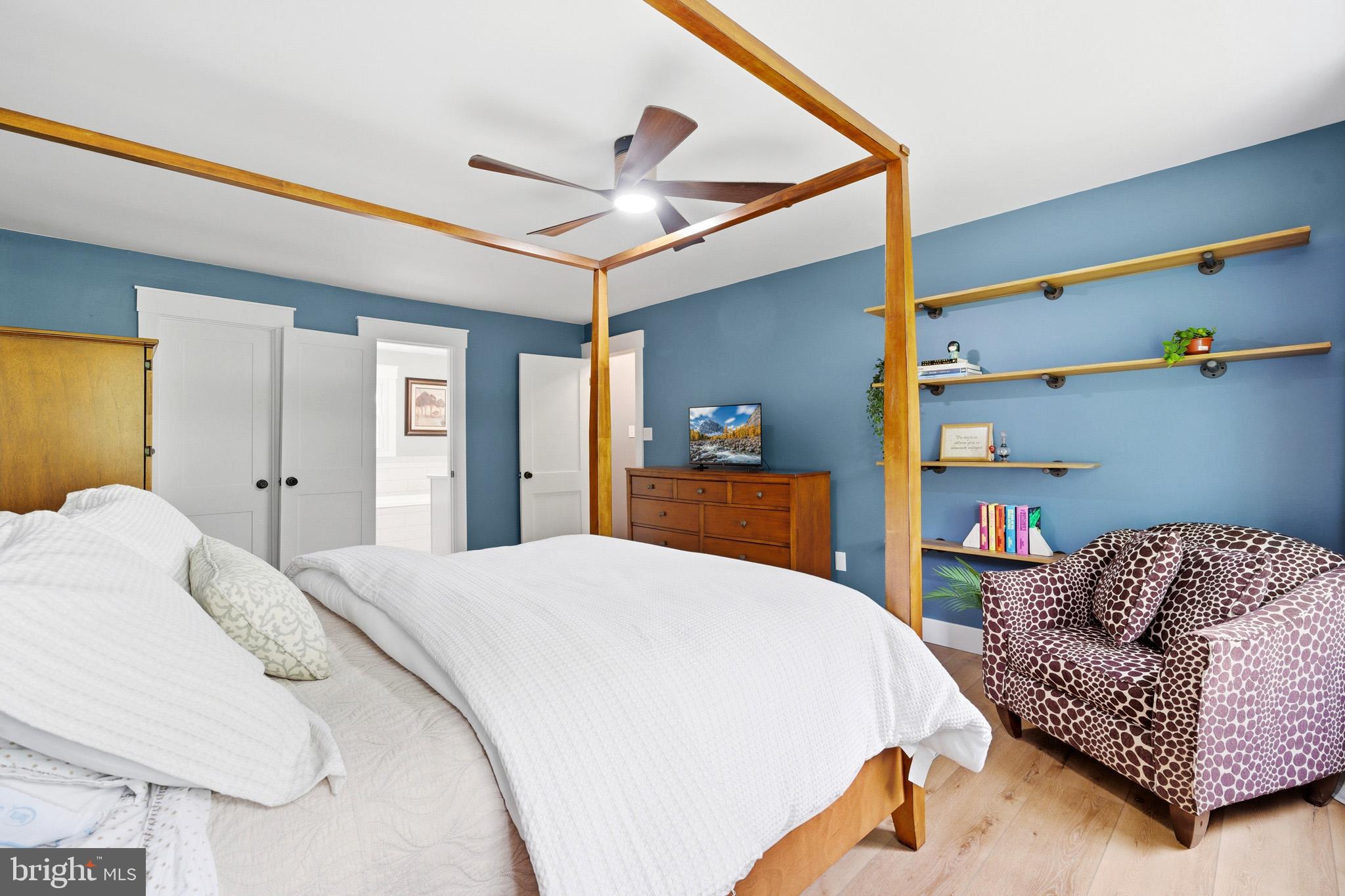 BAY COUNTRY - Residential